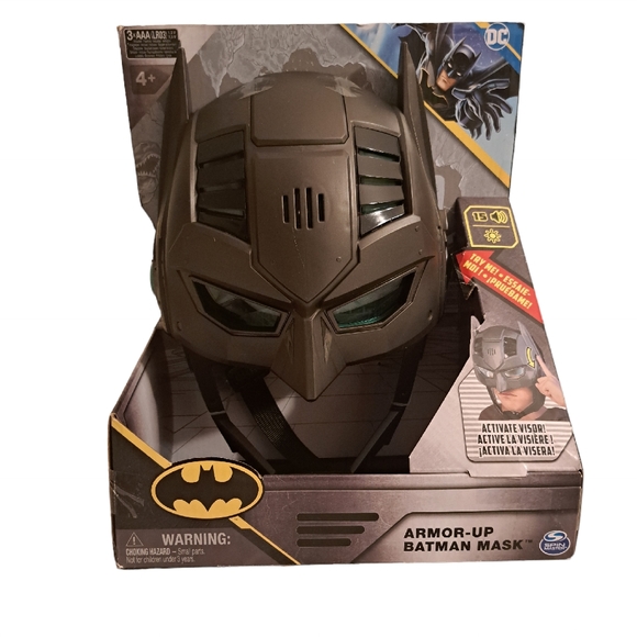 Armor-Up Batman Special Effects Mask - Picture 5 of 7
